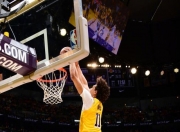 九游体育网页版入口-关于爵士队防守火力全开硬扛对手取胜的信息