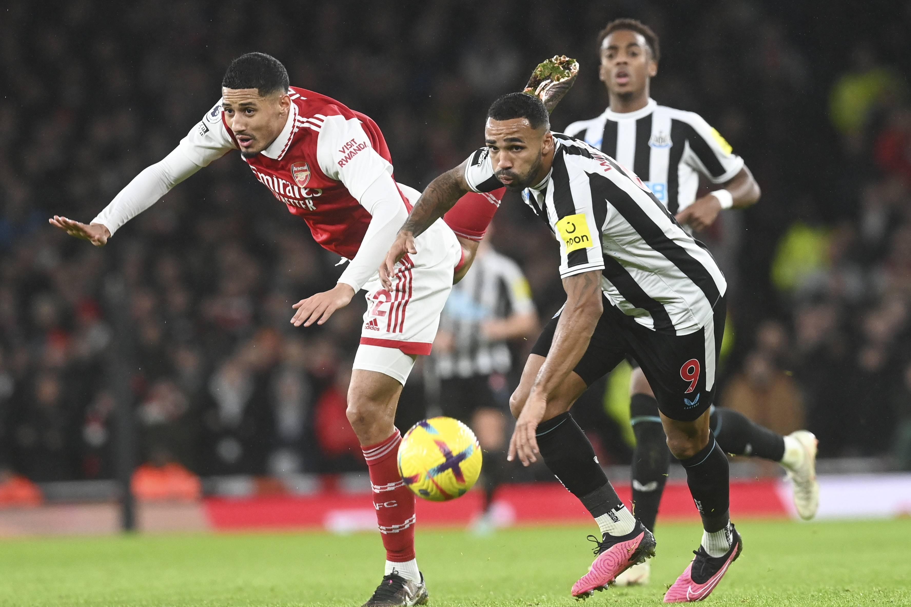 狼队逼平纽卡斯尔,提前降级危机的简单介绍 狼队逼平纽卡斯尔,提前降级危机的简单介绍