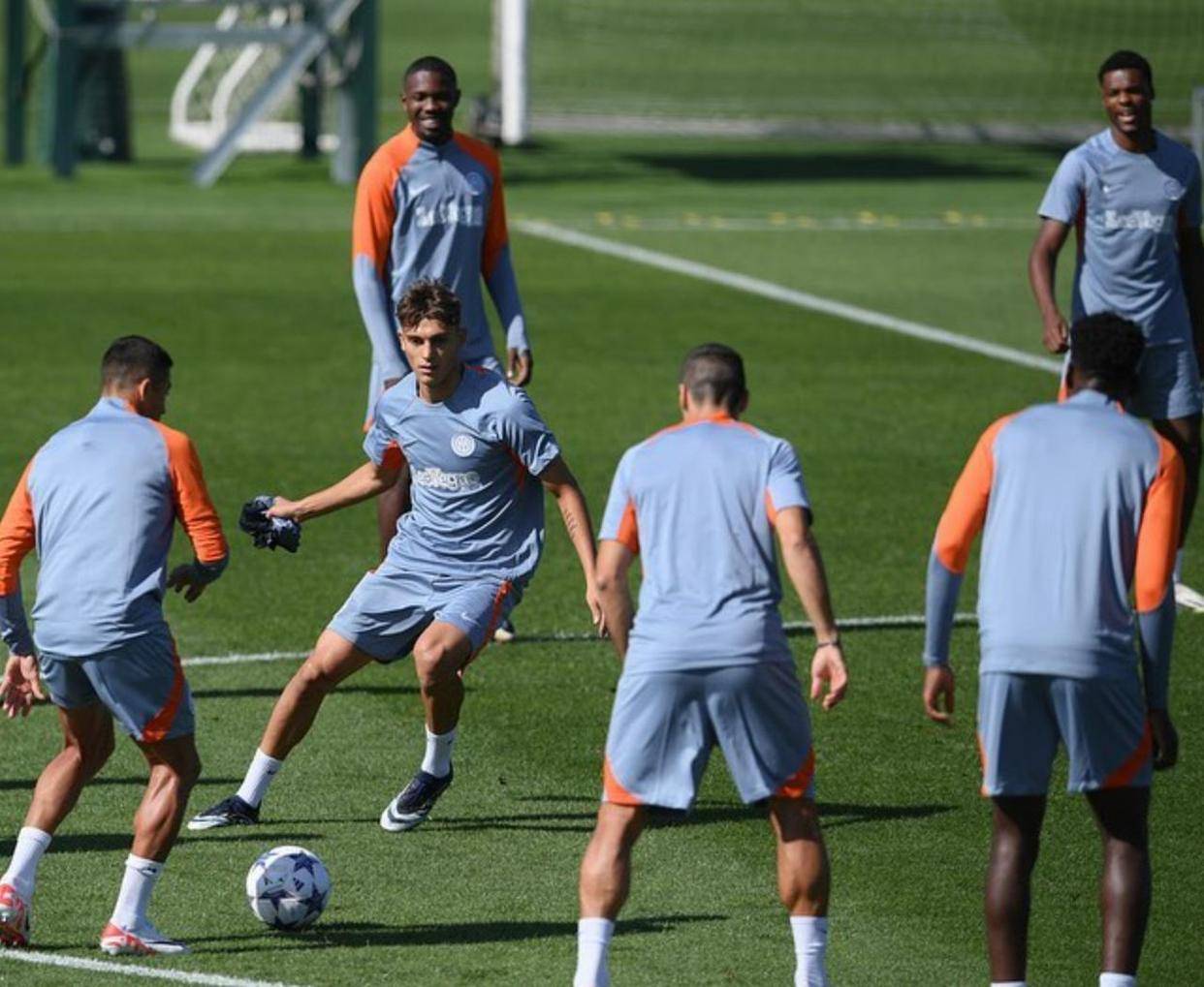 拉齐奥对阵佛罗伦萨,平分秋色战平的简单介绍 拉齐奥对阵佛罗伦萨,平分秋色战平的简单介绍