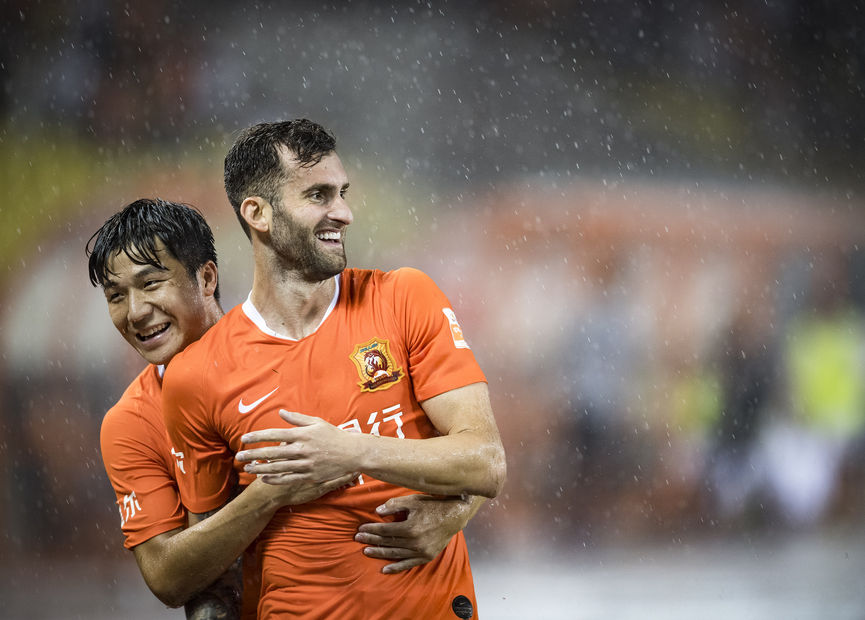 南京森晖主场击败武汉卓尔，取得胜利