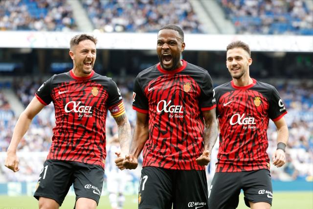 包含皇家社会客场战胜强敌,豪取三分的词条 包含皇家社会客场战胜强敌,豪取三分的词条