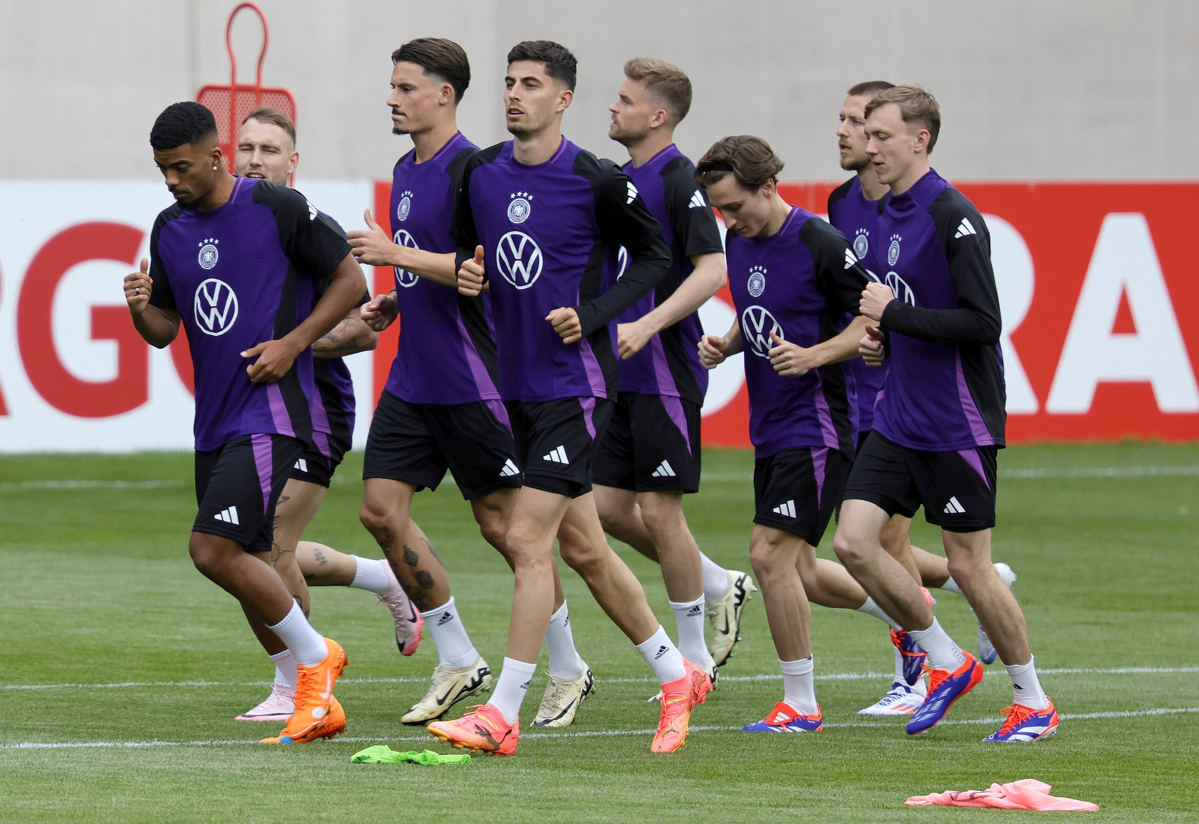 瑞士队客场不敌德国队,防线不稳 瑞士队客场不敌德国队,防线不稳