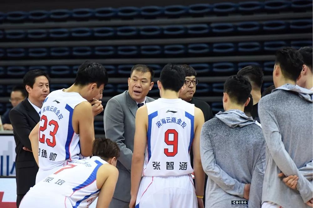 包含天津男篮备战失利,教练组表不满的词条 包含天津男篮备战失利,教练组表不满的词条