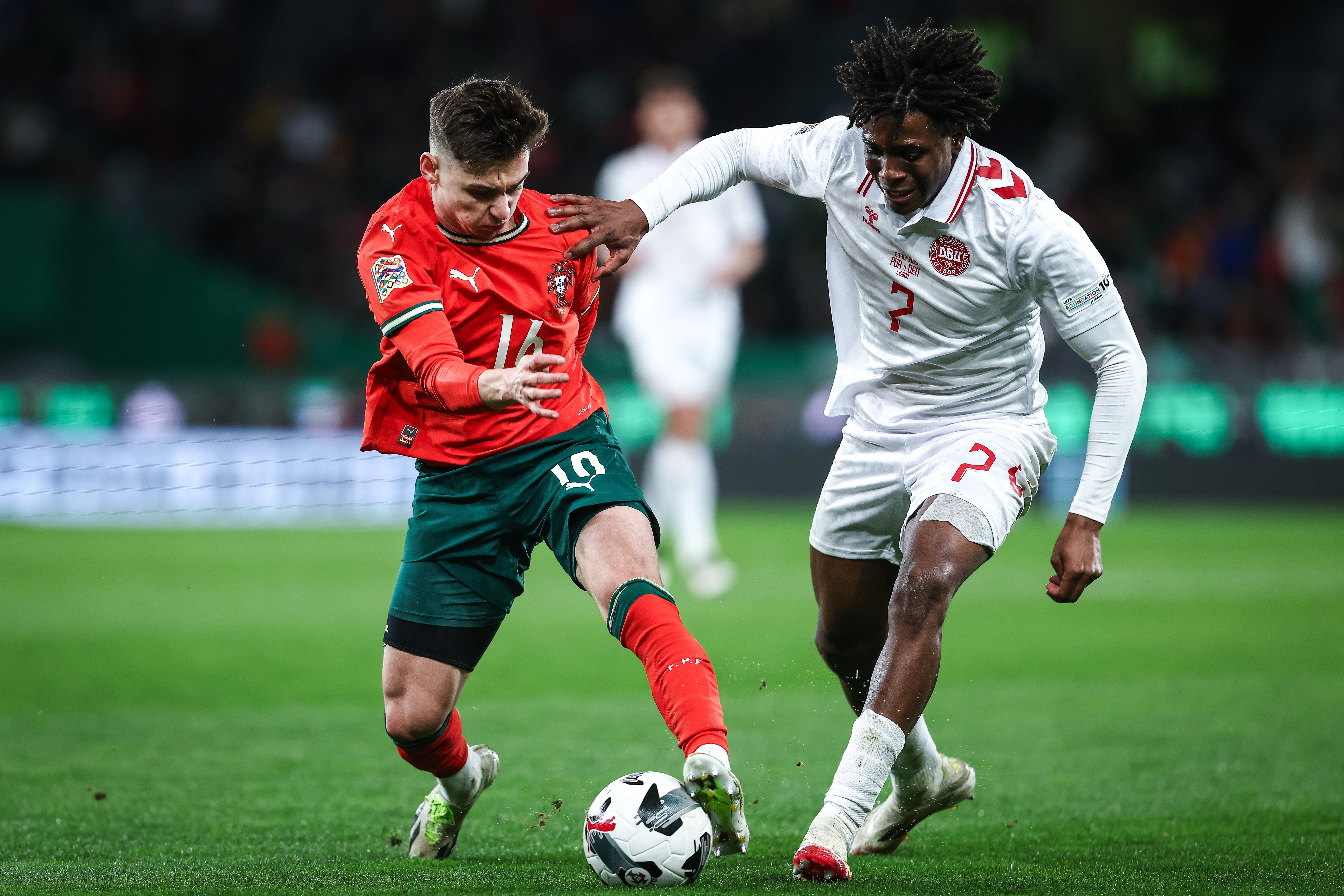 葡萄牙横扫匈牙利,晋级欧洲杯八强 葡萄牙横扫匈牙利,晋级欧洲杯八强