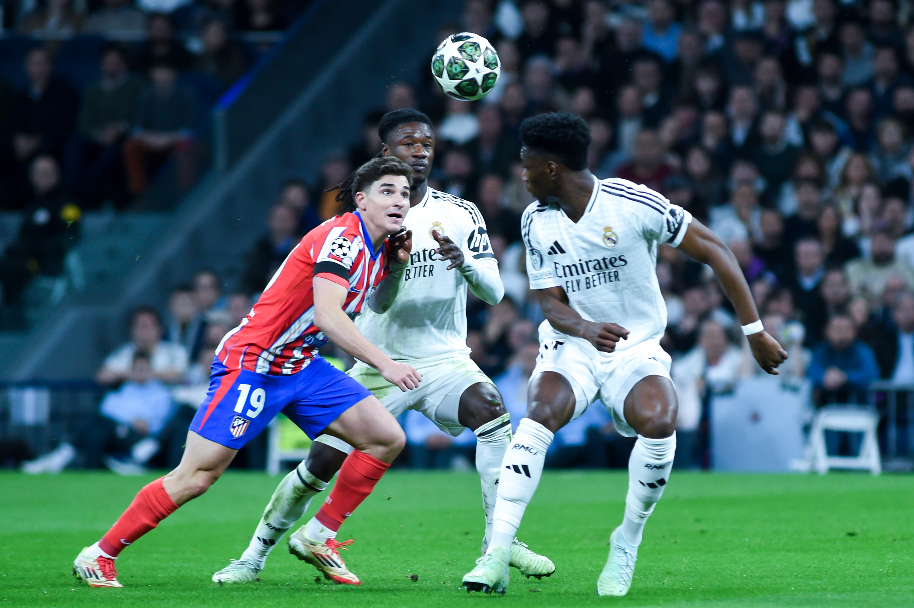 包含皇马主场大胜,稳固领先优势的词条 包含皇马主场大胜,稳固领先优势的词条