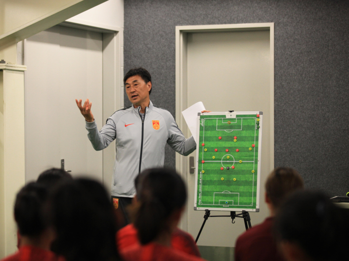 教练透露备战新赛季战术布置 教练透露备战新赛季战术布置