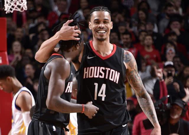 火箭外线射手完成破门,帮助球队反超比分 火箭外线射手完成破门,帮助球队反超比分